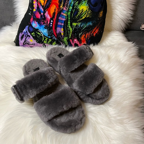 UGG Fuzz Yeah Slippers Charcoal Gray - Picture 2 of 6